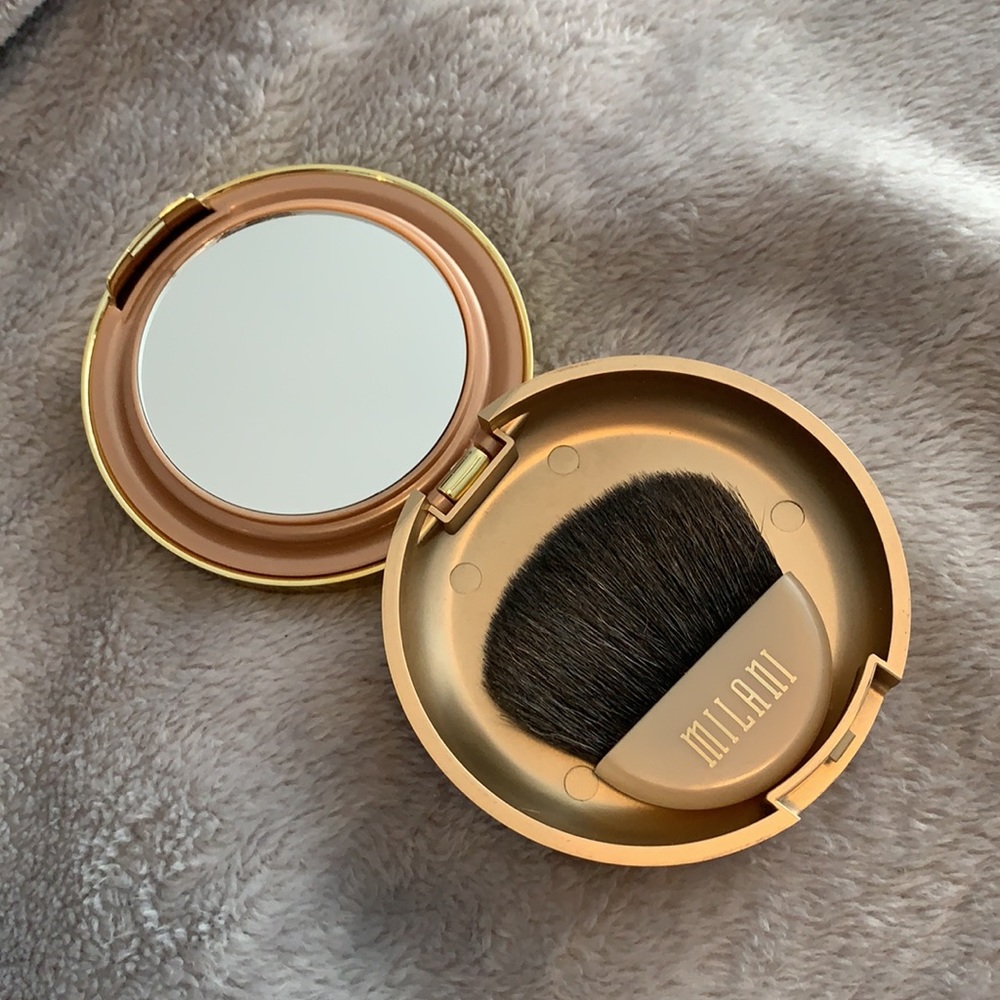 3/$33 + FREE ship | Milani Baked Bronzer - Picture 4 of 4